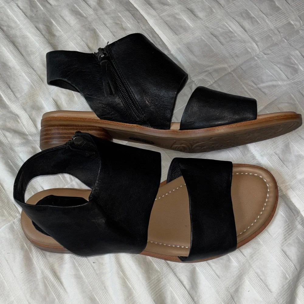 11M Softt Felicity Black Italian Leather Sandals- perfect with summer dresses - Picture 6 of 7